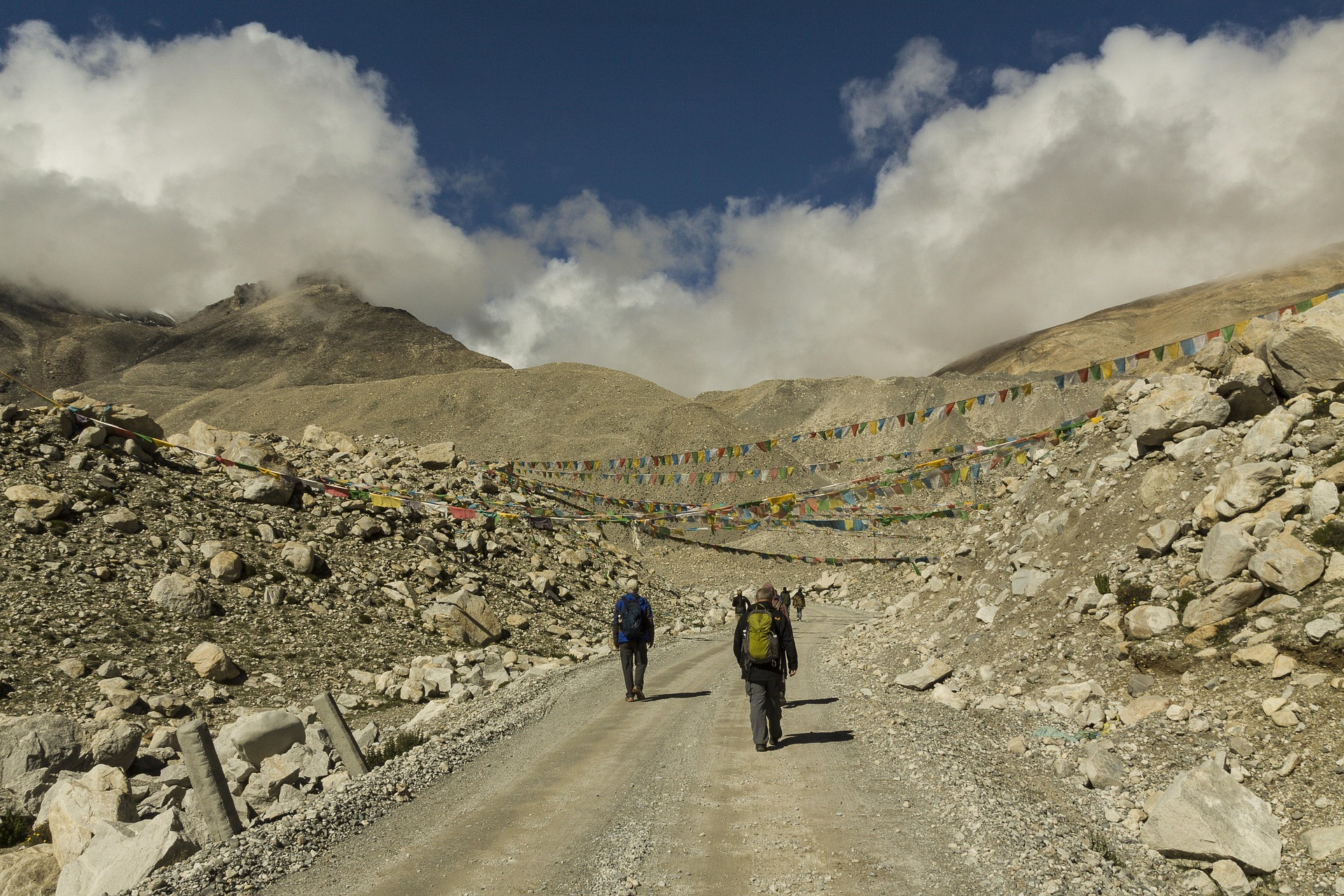 Lees meer over het artikel Paklijst Everest Base Camp: wat ik meehad, en wat ik anders zou doen