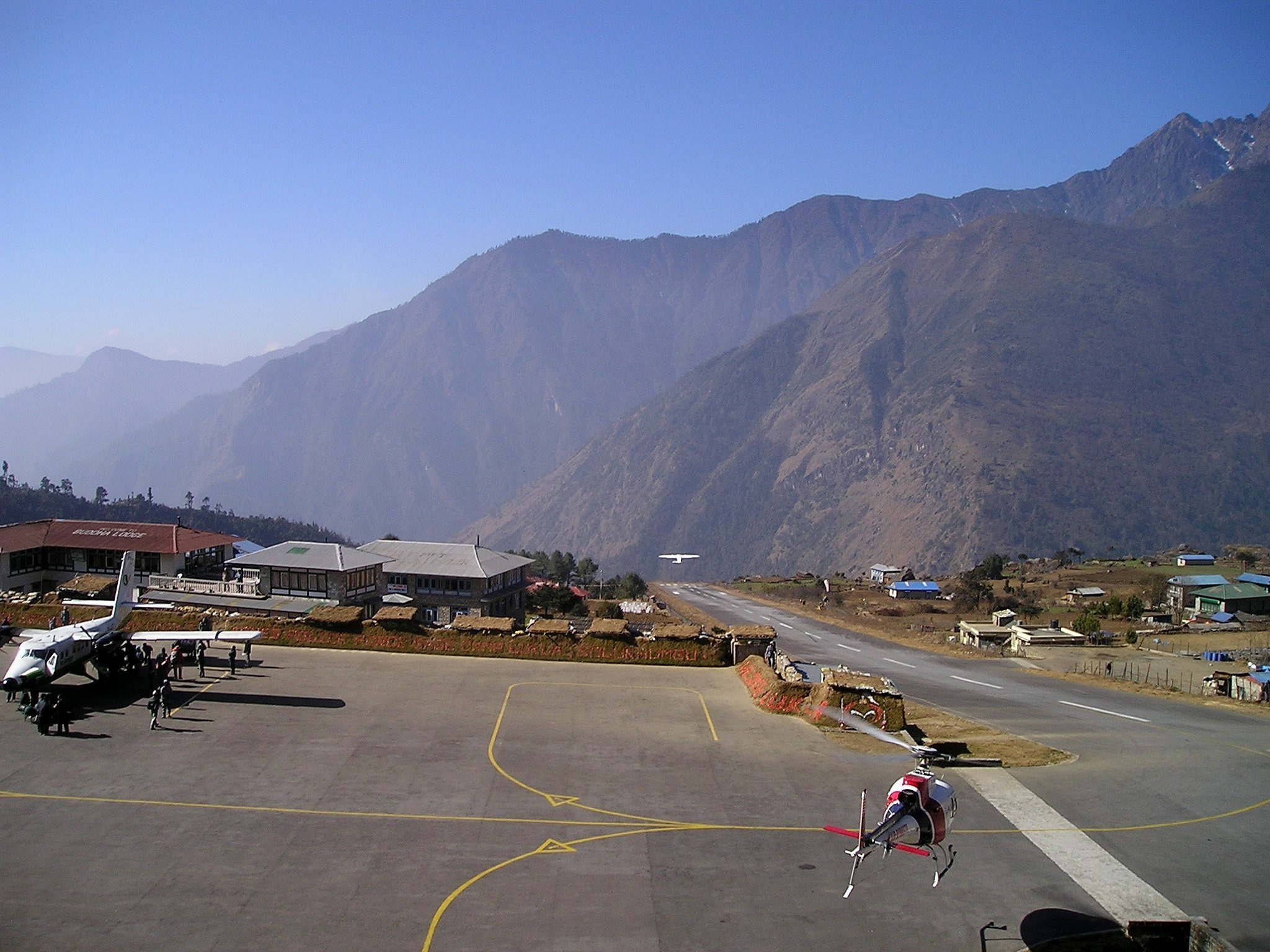 Lees meer over het artikel De vlucht van Kathmandu naar Lukla: waar de trek écht begint